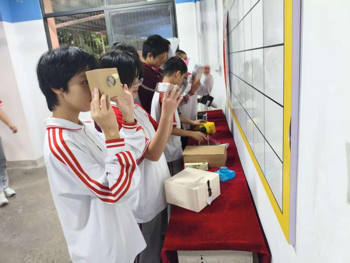 【超德教研】如果物理有翅膀,那一定长在孩子们勇于实践的双手上