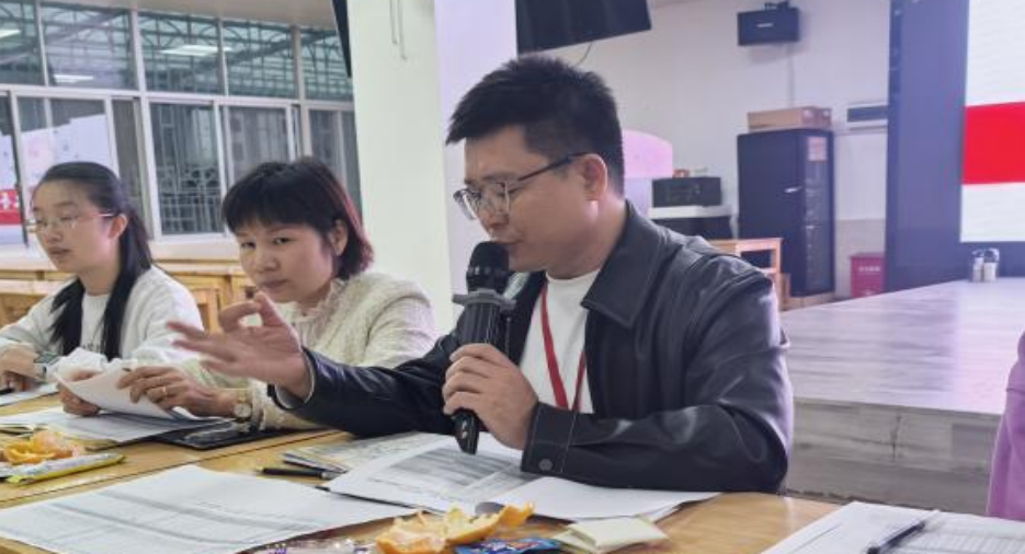 【超德教研】一场分析会,一套组合拳:高一教师团队聚力“精准备教、课堂出彩”实践