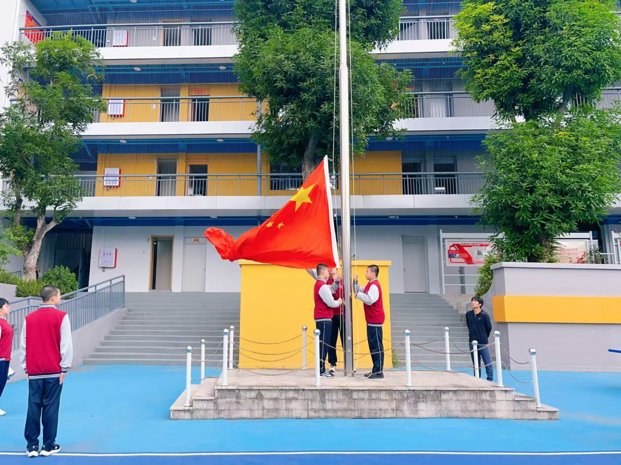 【超德德育】我们无法替先辈原谅,但我们可以替他们铭记 | 超德中学“国家公祭日”纪念活动