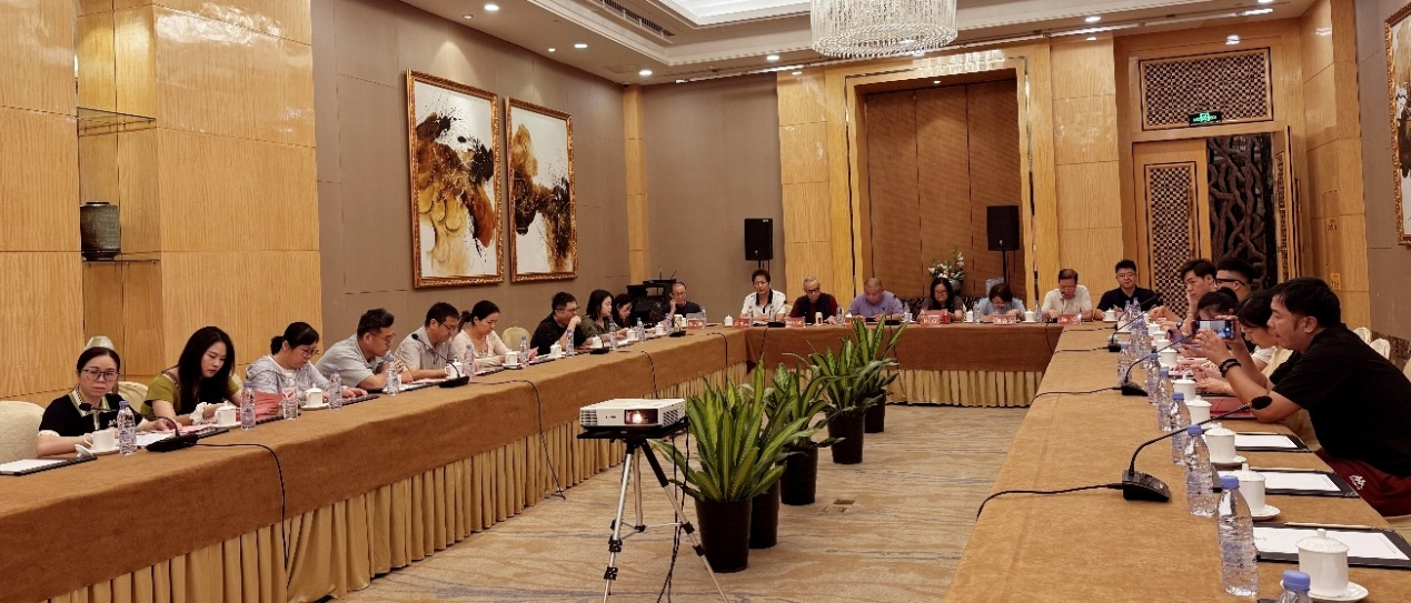 【超德教育】小细节深耕，大格局办学！福州超德中学高中部研讨会全方位布局新学年发展